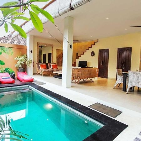 Aroha Boutique Villas Seminyak  Exterior photo